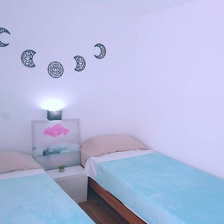 Roberta'S Guest House Севиля Екстериор снимка